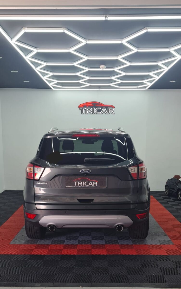 FORD Kuga 1.5 tdci 88kw 4x2 ASS Titanium 