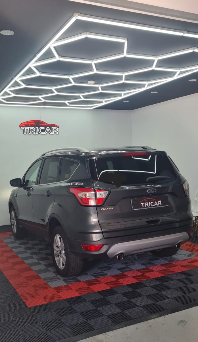 FORD Kuga 1.5 tdci 88kw 4x2 ASS Titanium 