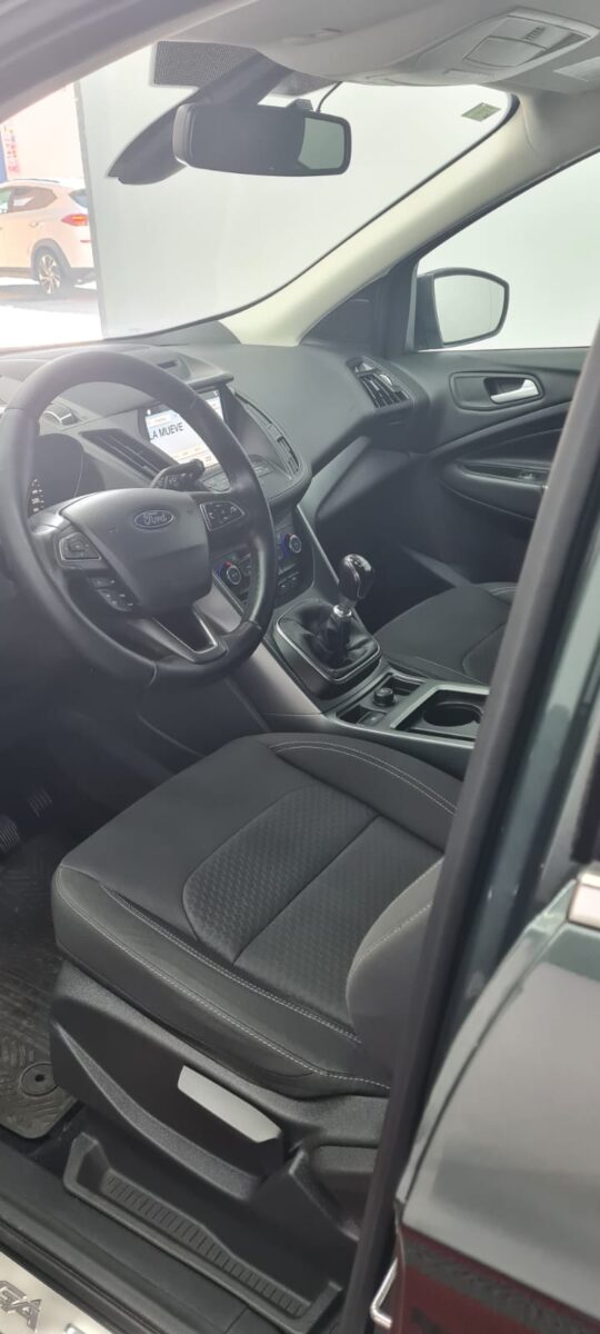 FORD Kuga 1.5 tdci 88kw 4x2 ASS Titanium 
