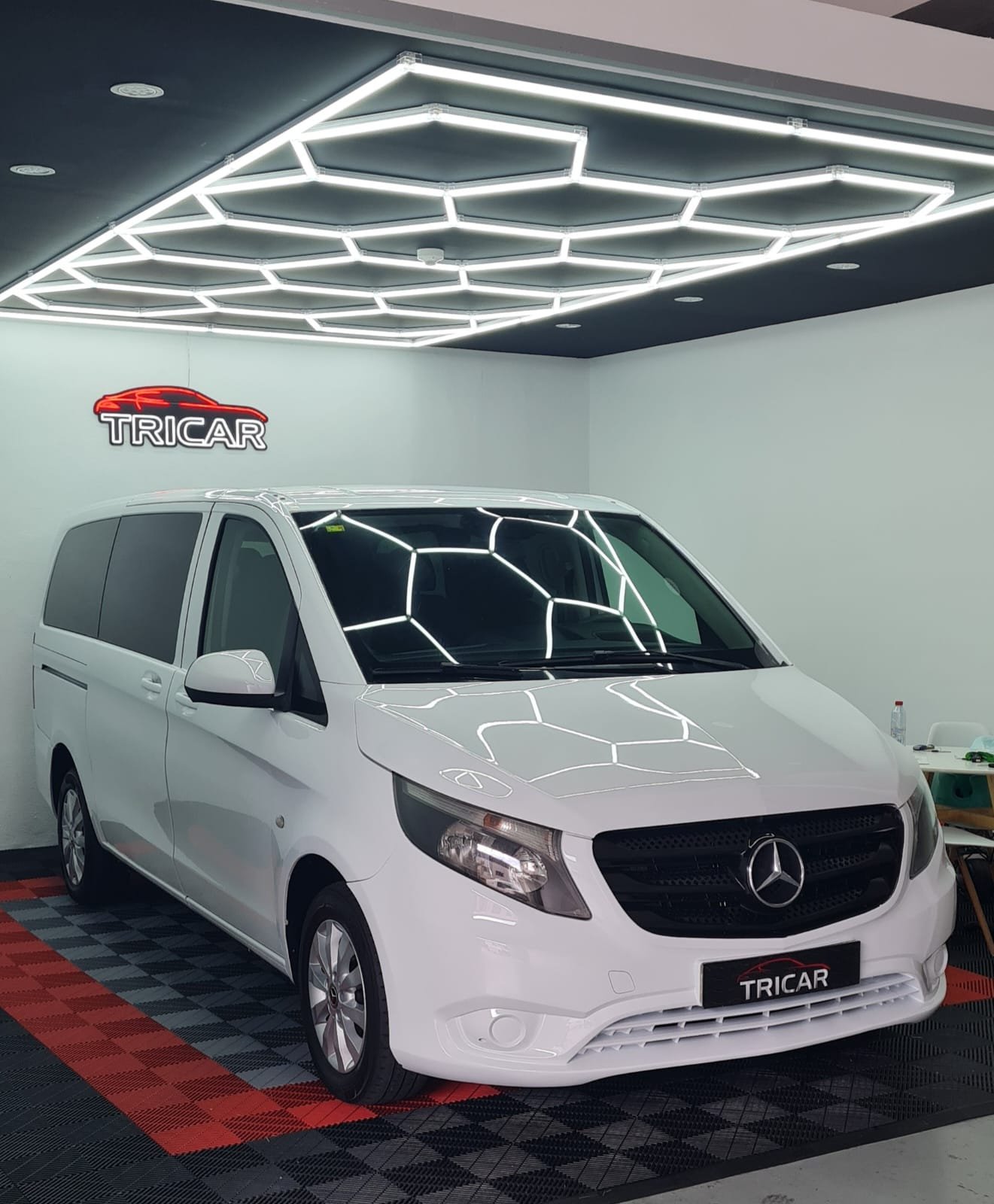 MERCEDES-BENZ Vito 220