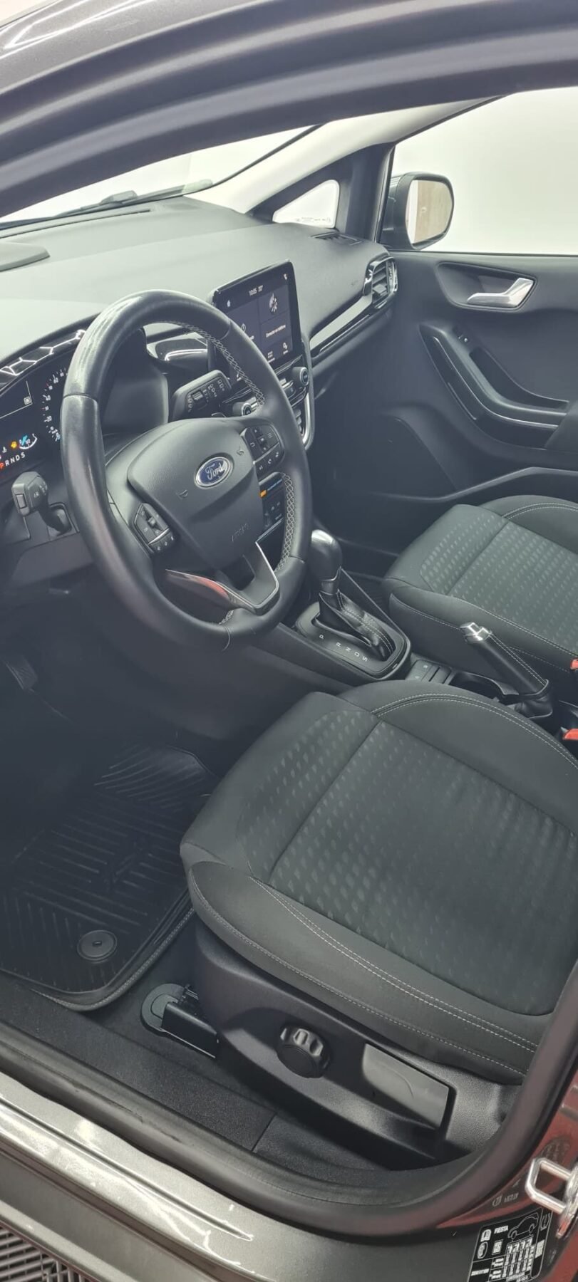 FORD Fiesta 1.0 titanium 